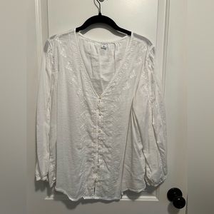 Old navy long sleeve shirt